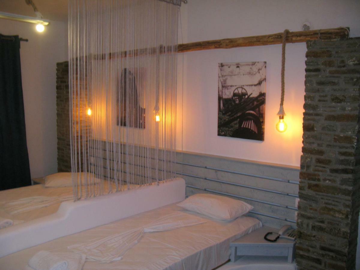 Anemos Sea View Aparthotel Batsíon Exterior foto